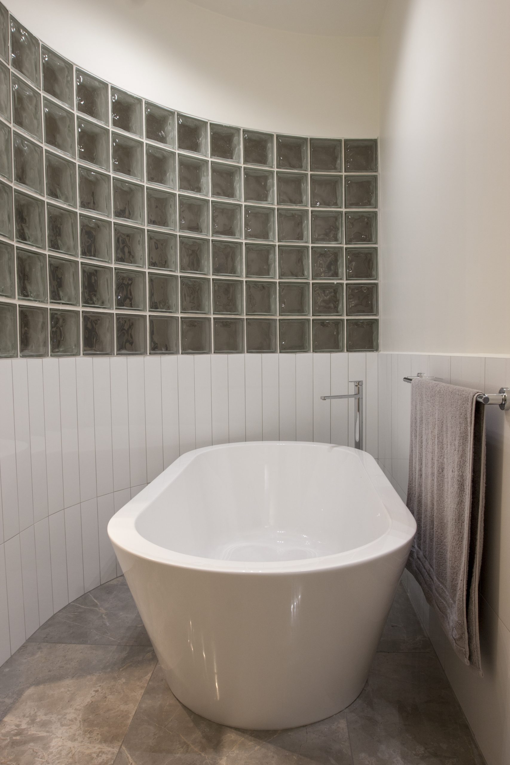 Read more about the article The Spa must go!